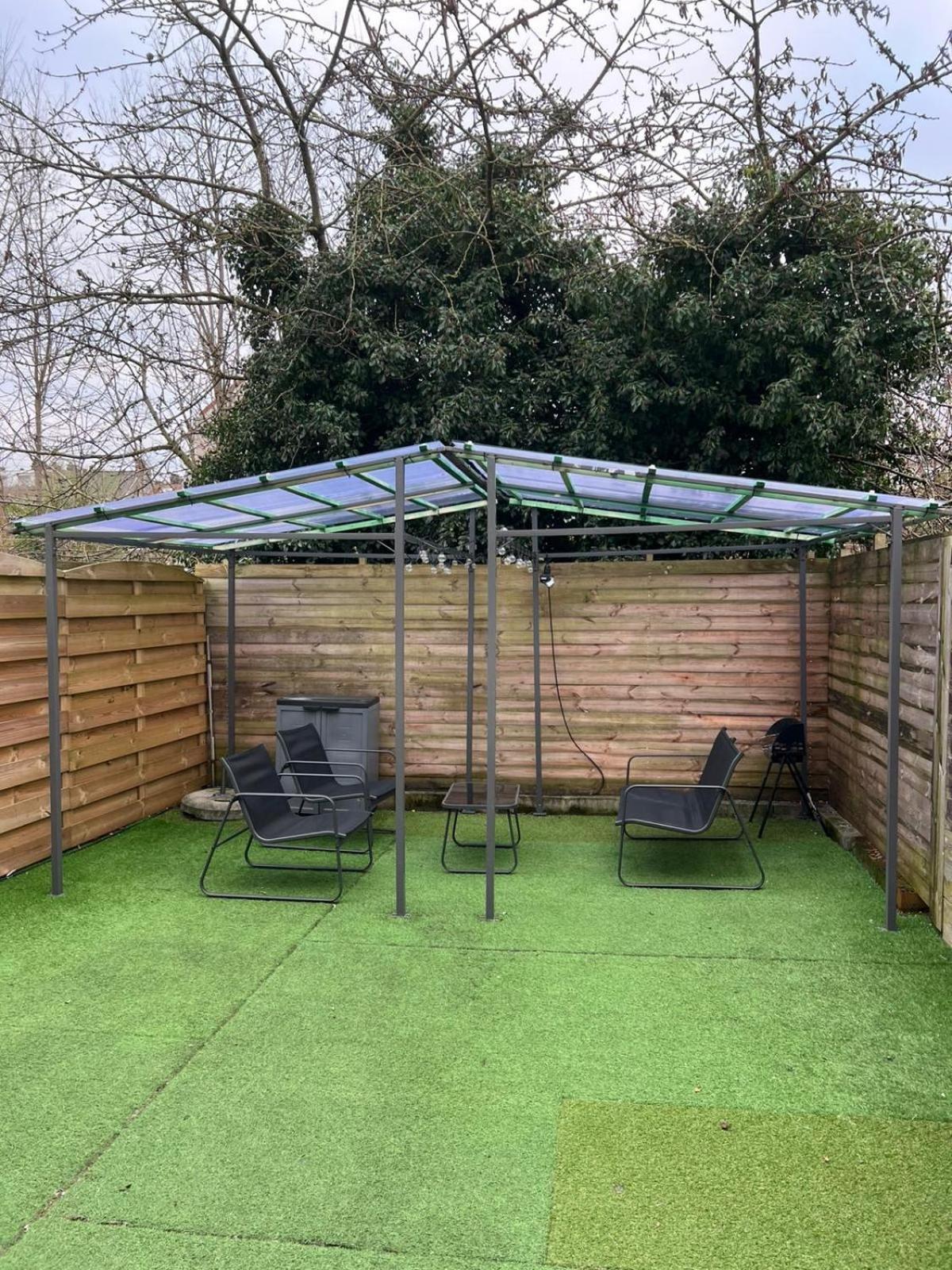 Appartement Spacieux Avec Terrasse Et Garage Prive Bruxelas Exterior foto